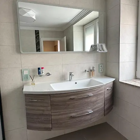 Apartment Holiday Home Wiesbaden