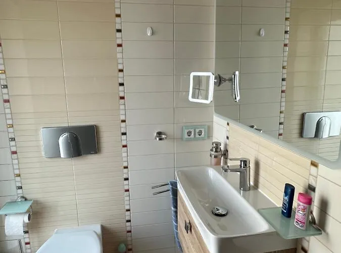 Holiday Home Wiesbaden Apartment *